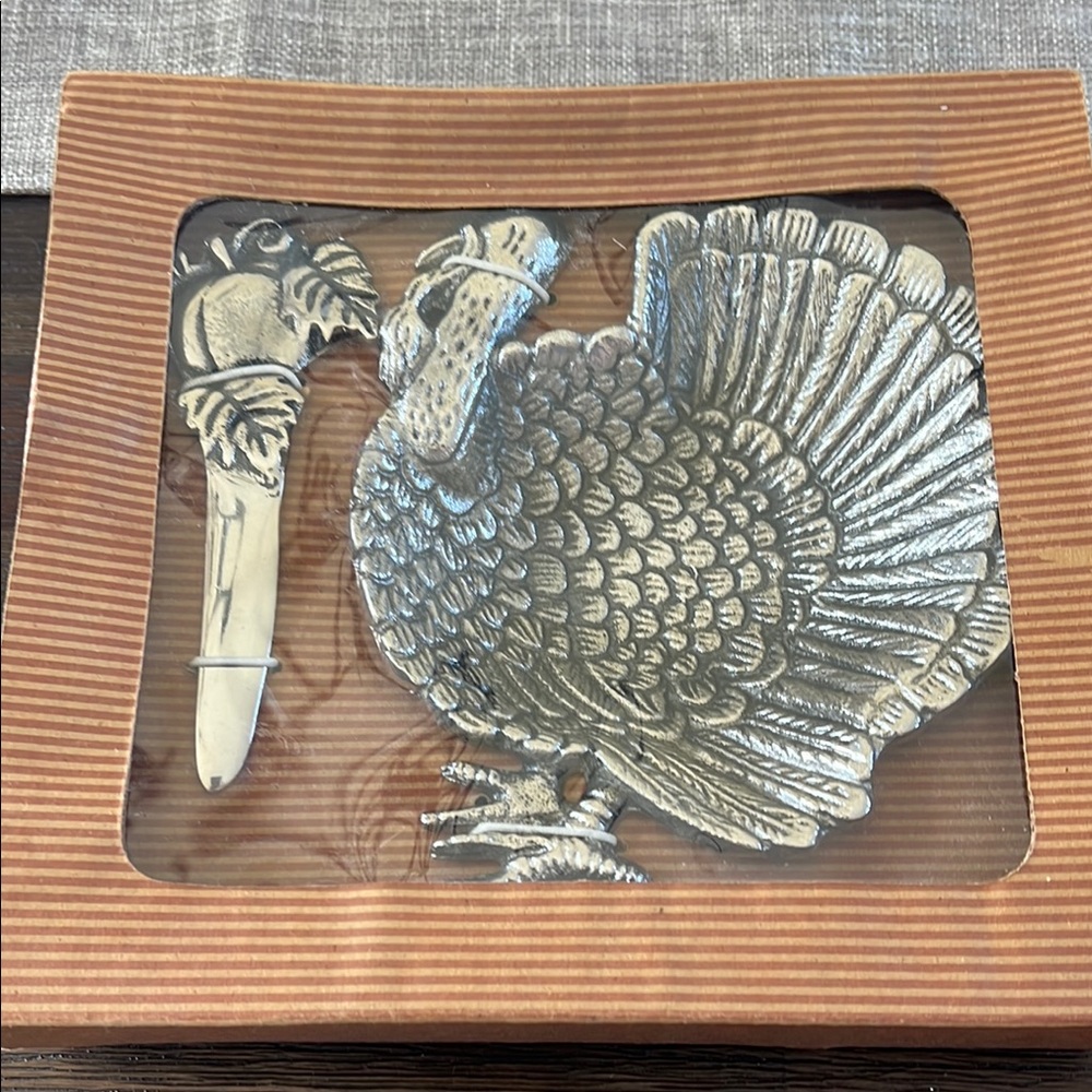 NIB Star Home turkey tidbit server with spreader. Made of metal . In India.